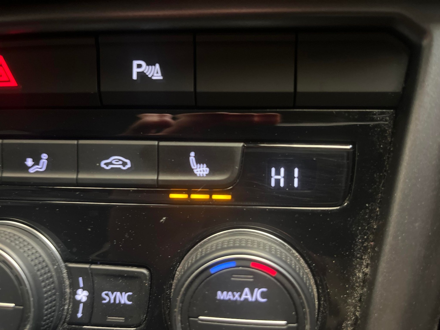 Used Volkswagen T-Roc 2022 for sale - 77778282: Photo 18