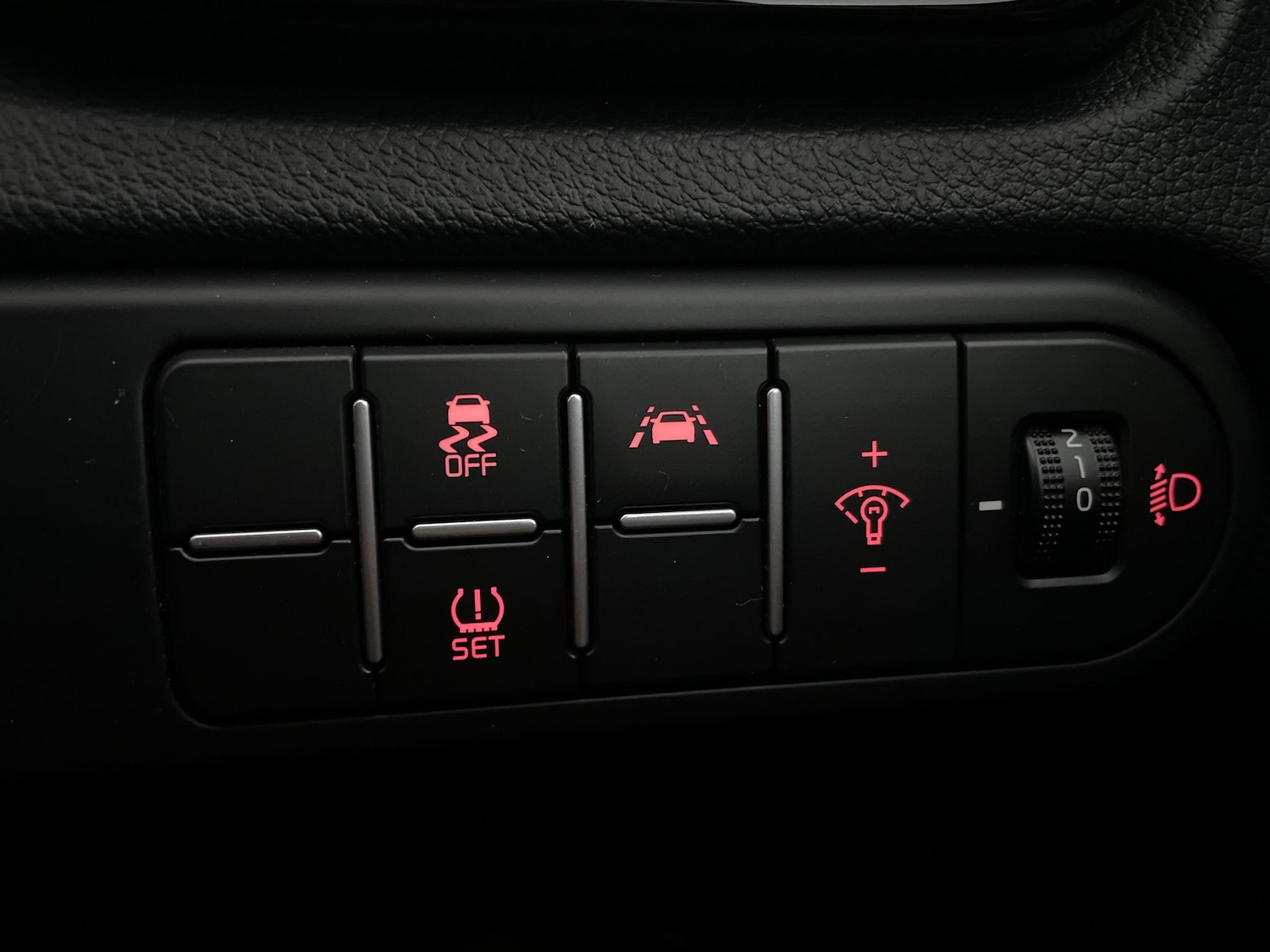 Used Kia XCeed 2022 for sale - 77641145: Photo 22