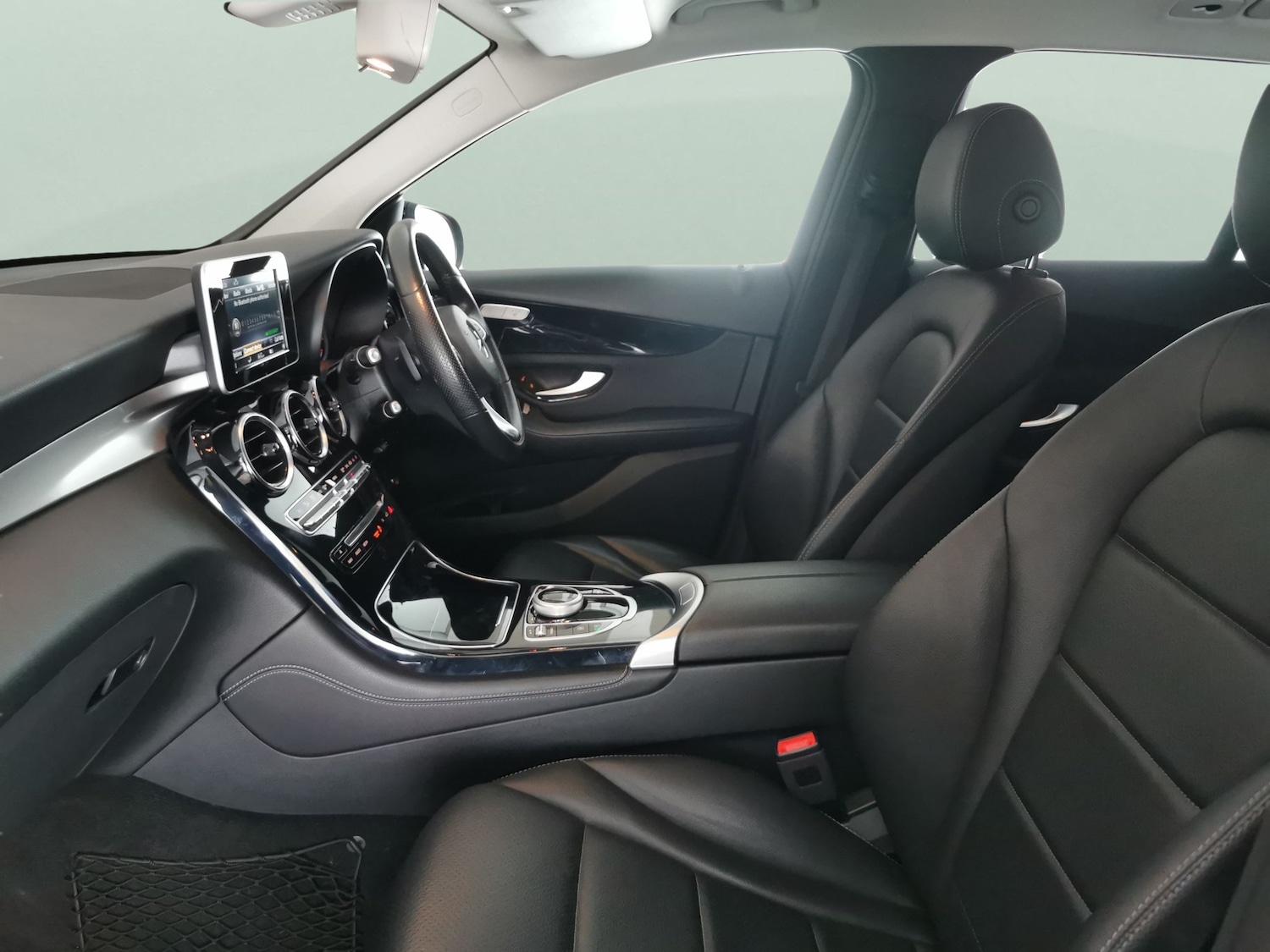 Used Mercedes-Benz GLC 2018 for sale - 77413148: Photo 4