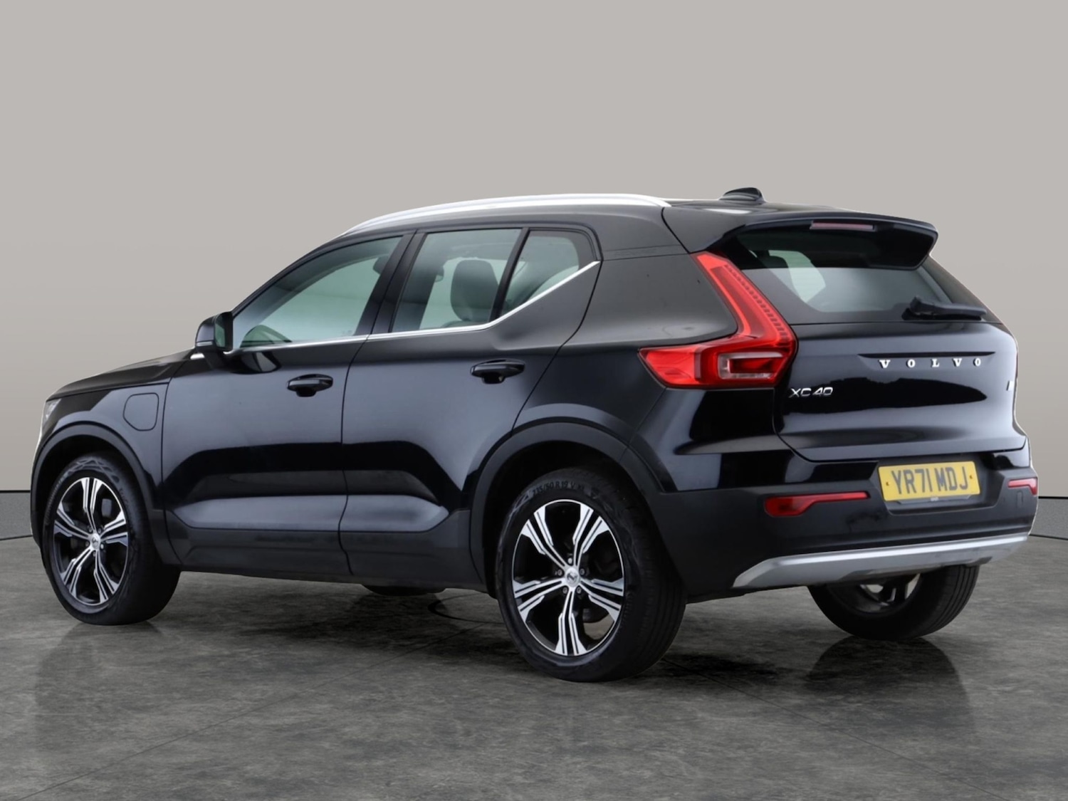 Used Volvo XC40 2021 for sale - 76344792: Photo 10