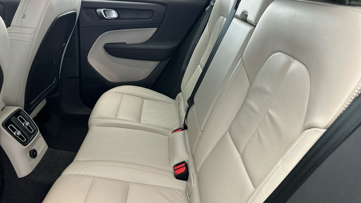 Used Volvo XC40 2021 for sale - 76344792: Photo 22