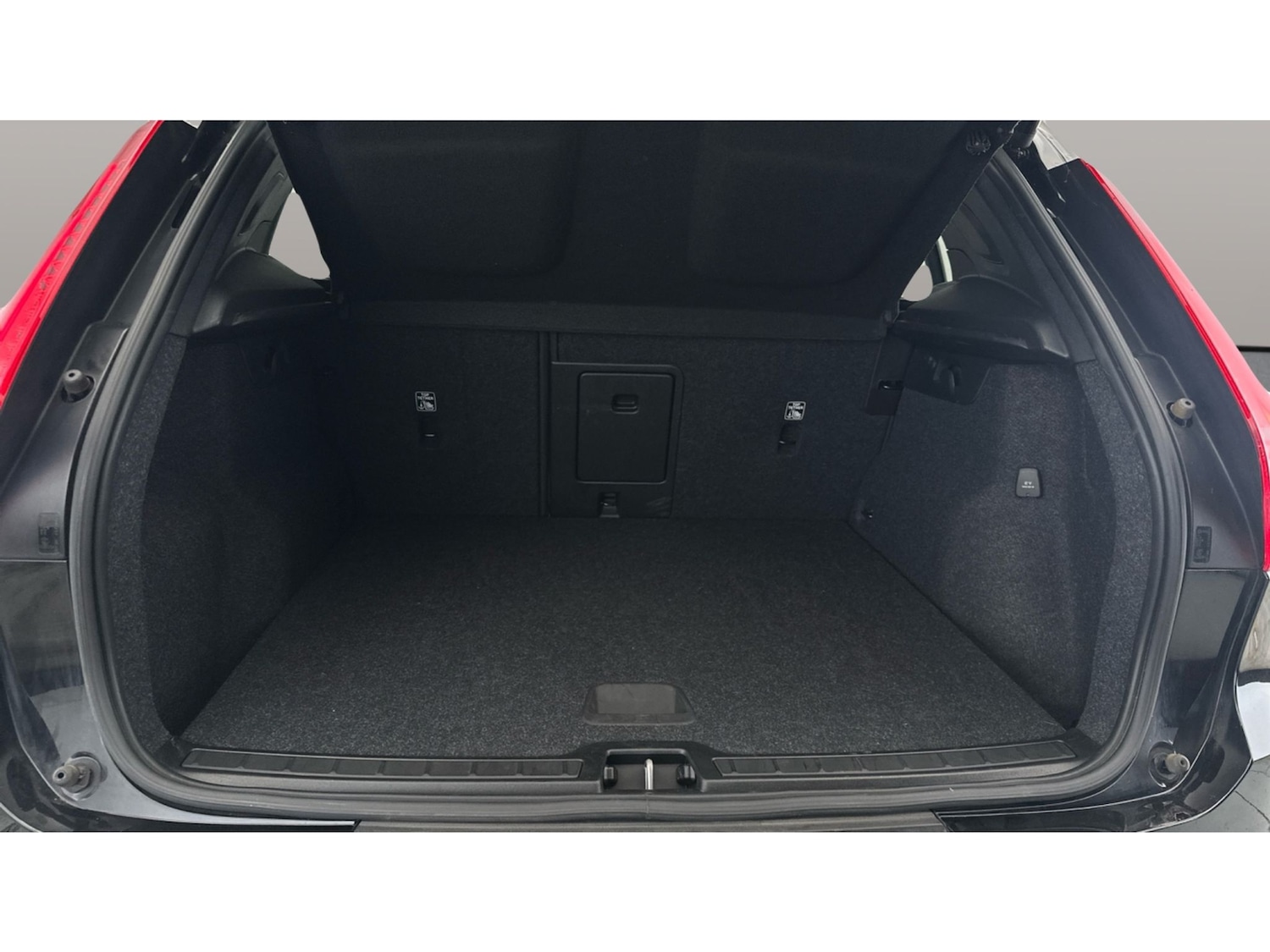 Used Volvo XC40 2021 for sale - 76344792: Photo 23