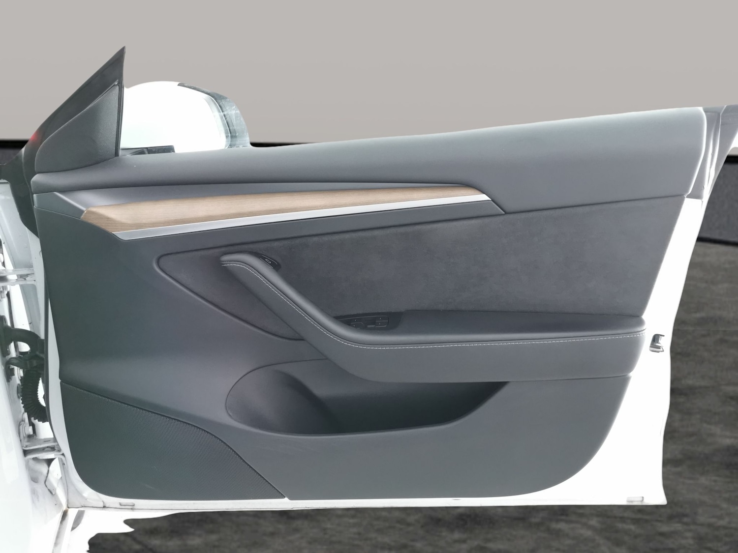 Used Tesla Model 3 2021 for sale - 77019342: Photo 28