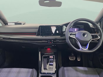 Used Volkswagen Golf 2023 for sale - 77995476: Photo