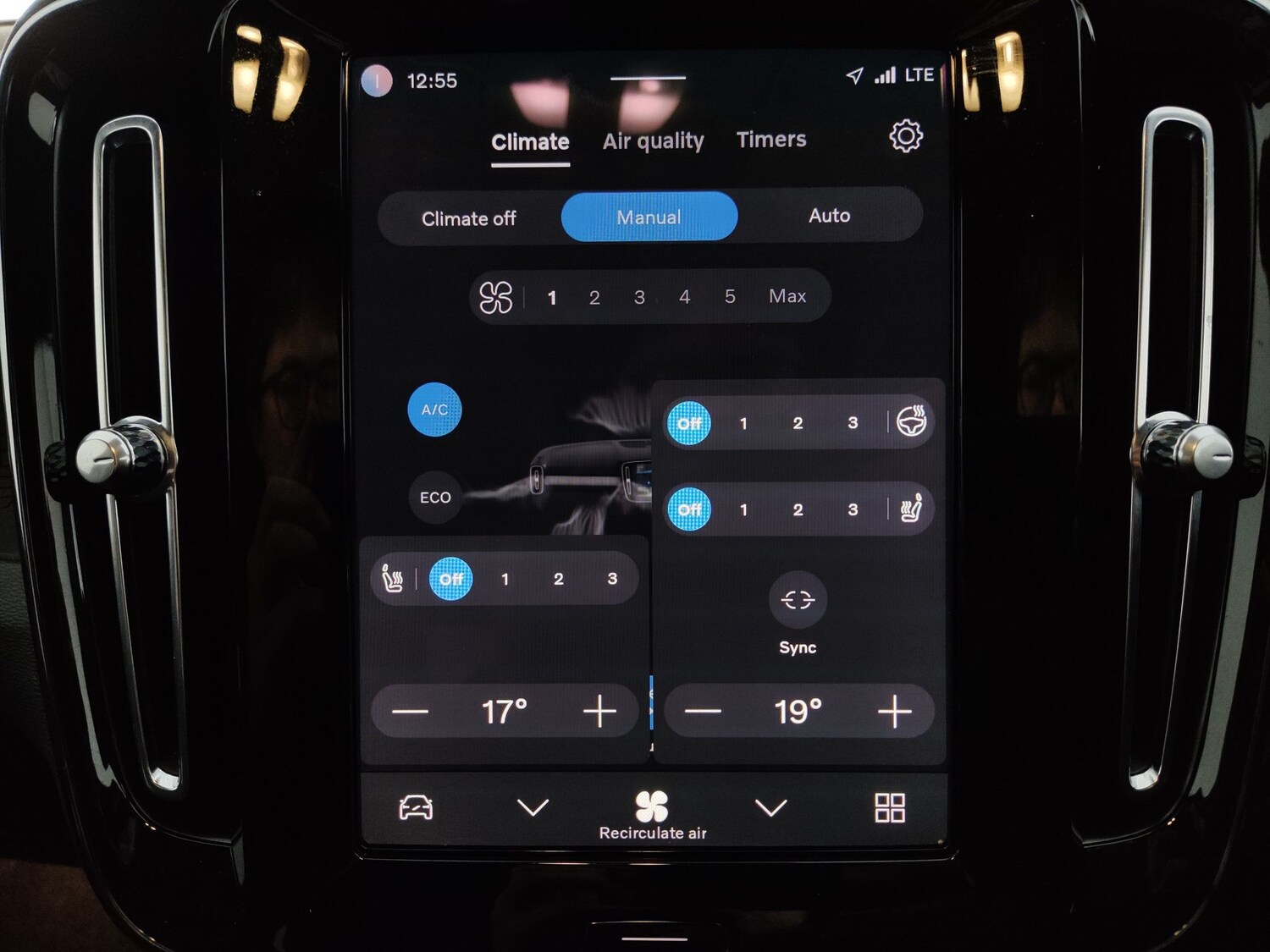 Used Volvo XC40 2023 for sale - 78218491: Photo 22