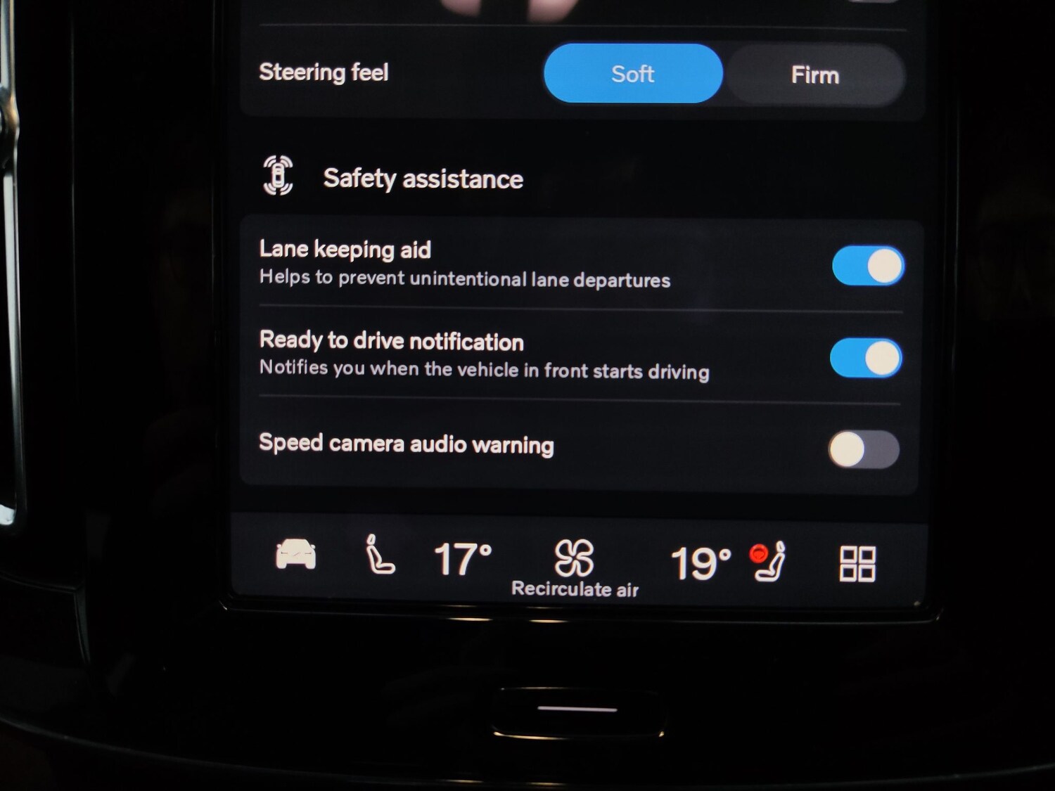 Used Volvo XC40 2023 for sale - 78218491: Photo 25