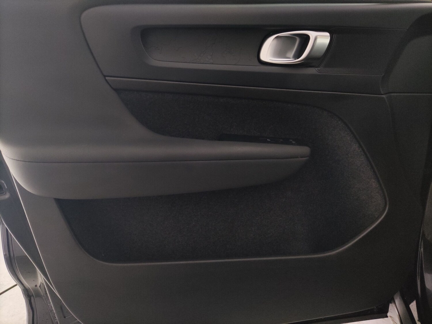 Used Volvo XC40 2023 for sale - 78218491: Photo 31