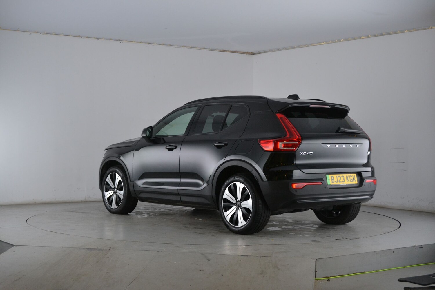 Used Volvo XC40 2023 for sale - 78218491: Photo 8
