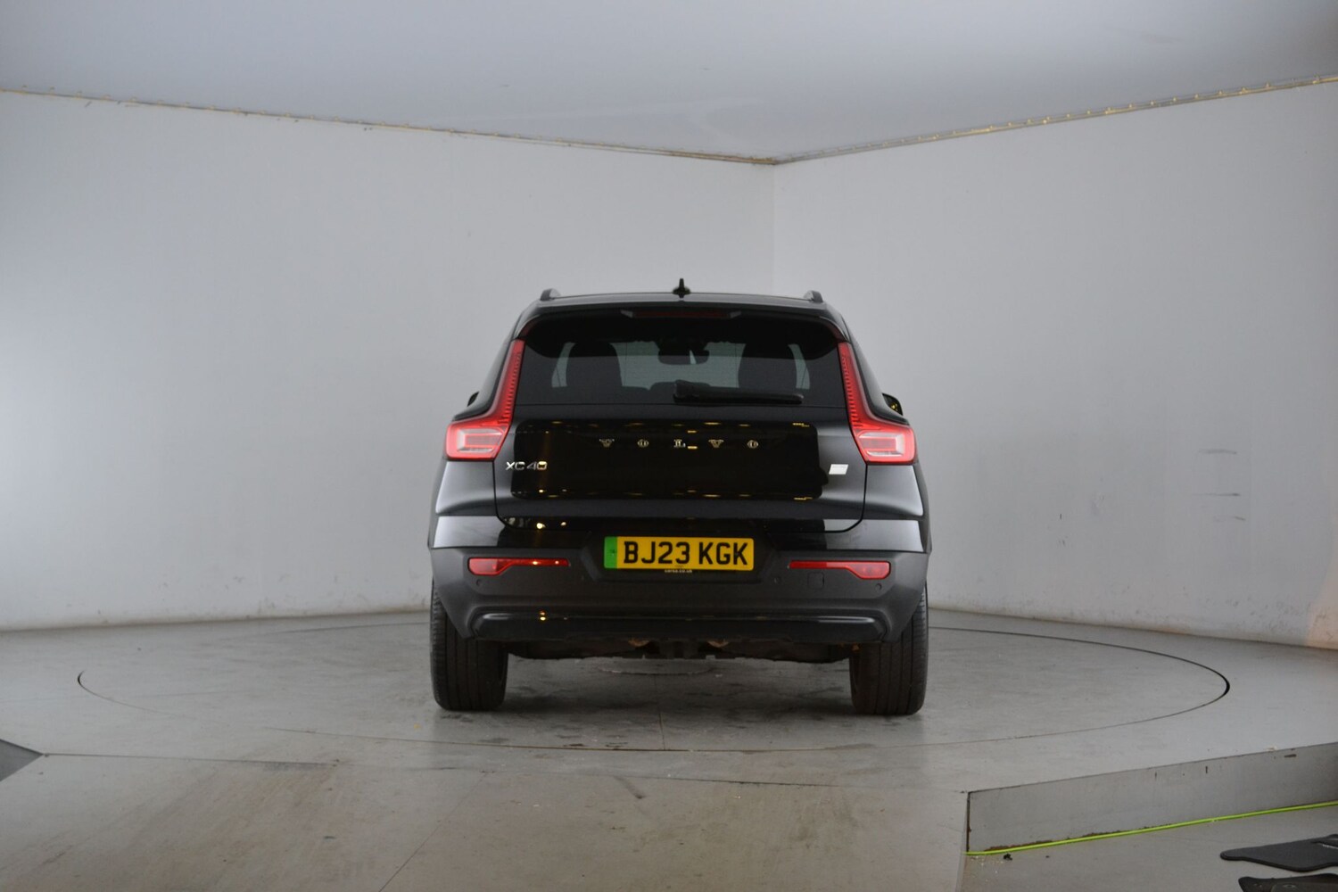 Used Volvo XC40 2023 for sale - 78218491: Photo 9
