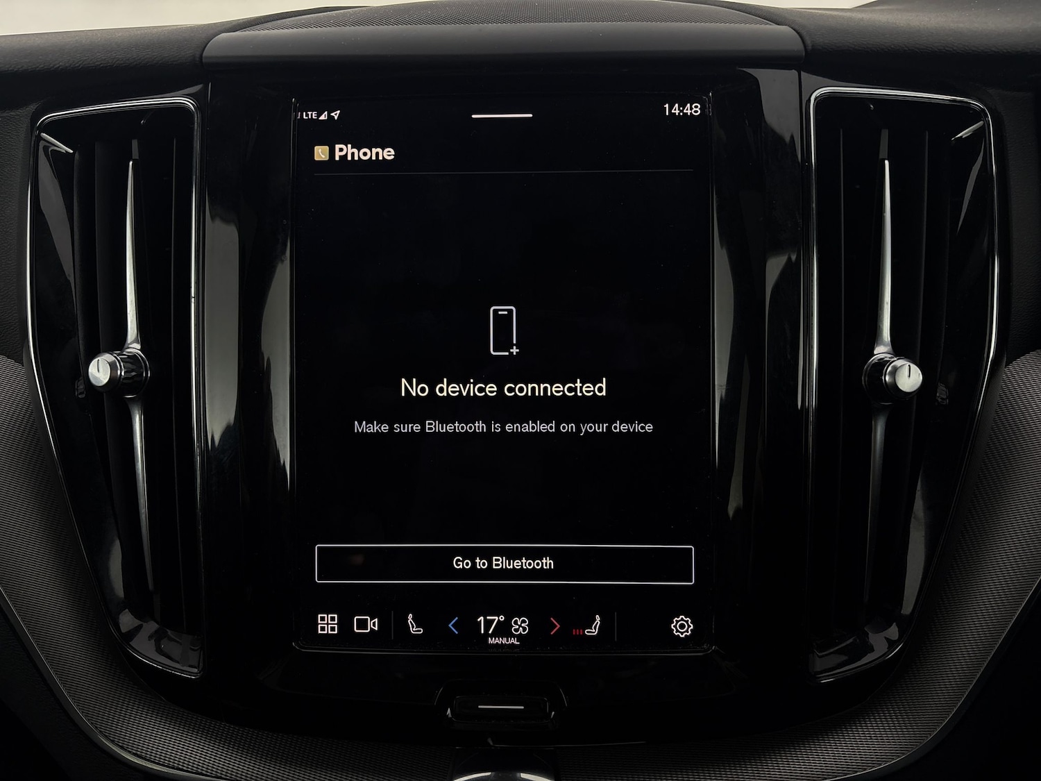 Used Volvo XC60 2021 for sale - 76859755: Photo 25