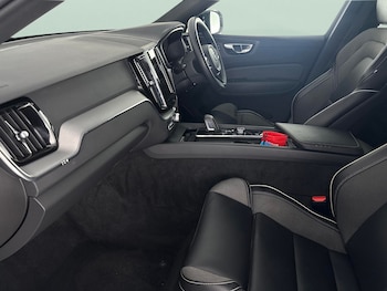 Used Volvo XC60 2021 for sale - 76859755: Photo