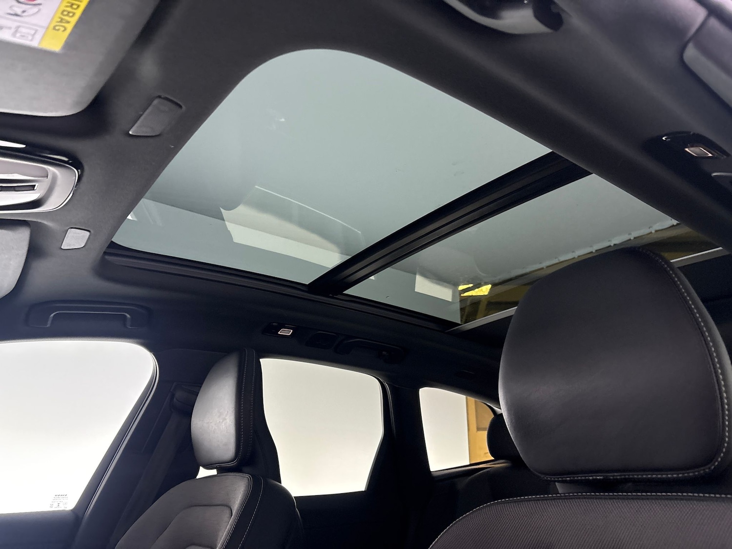 Used Volvo XC60 2021 for sale - 76859755: Photo 5