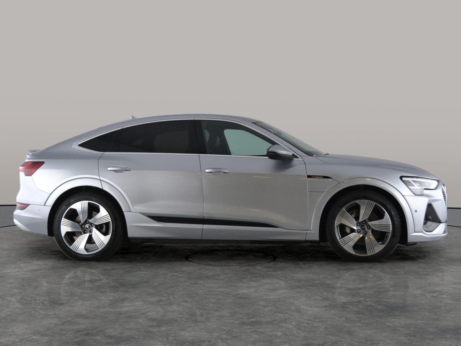 Used Audi e-tron 2022 for sale - 76557179: Photo 12