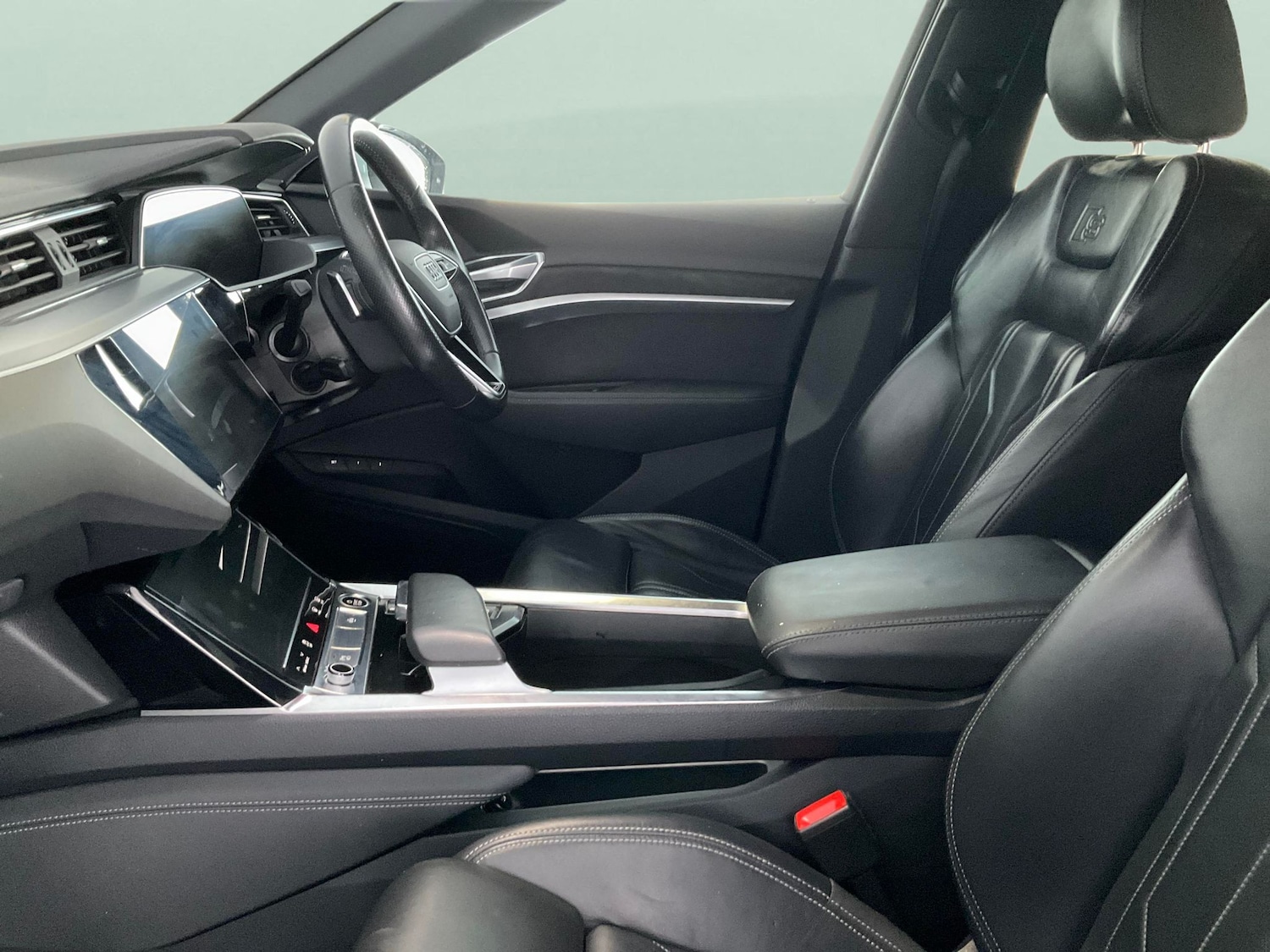 Used Audi e-tron 2022 for sale - 76557179: Photo 4