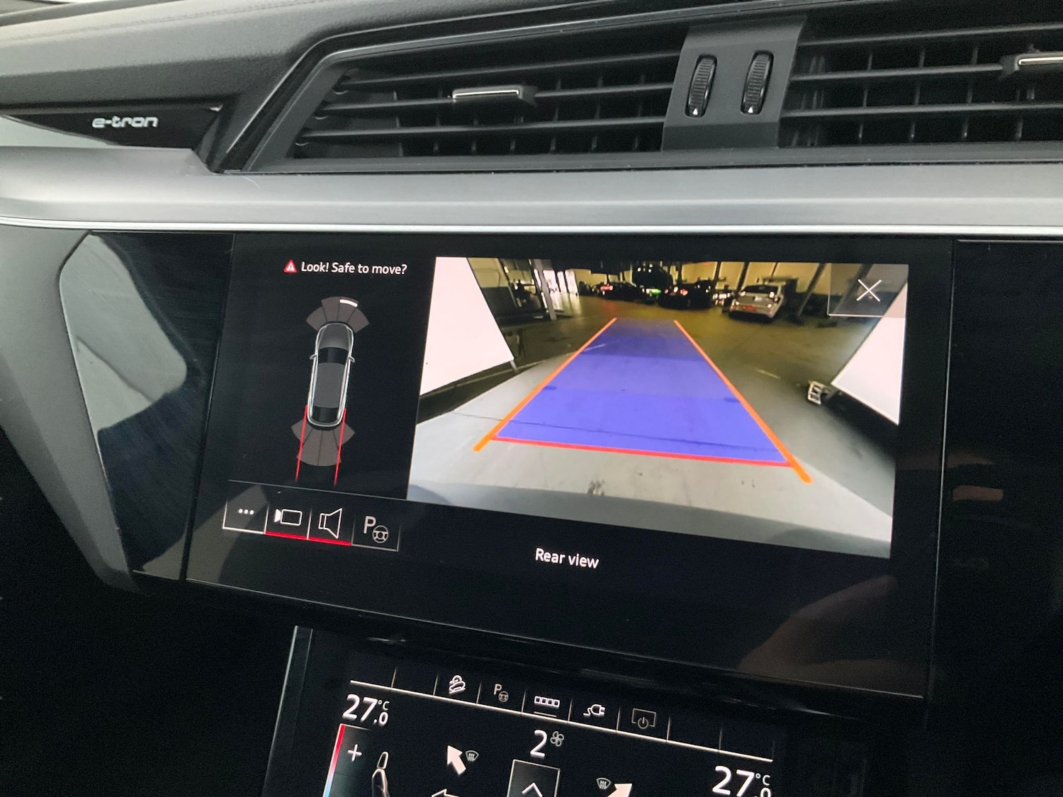 Used Audi e-tron 2022 for sale - 76557179: Photo 6