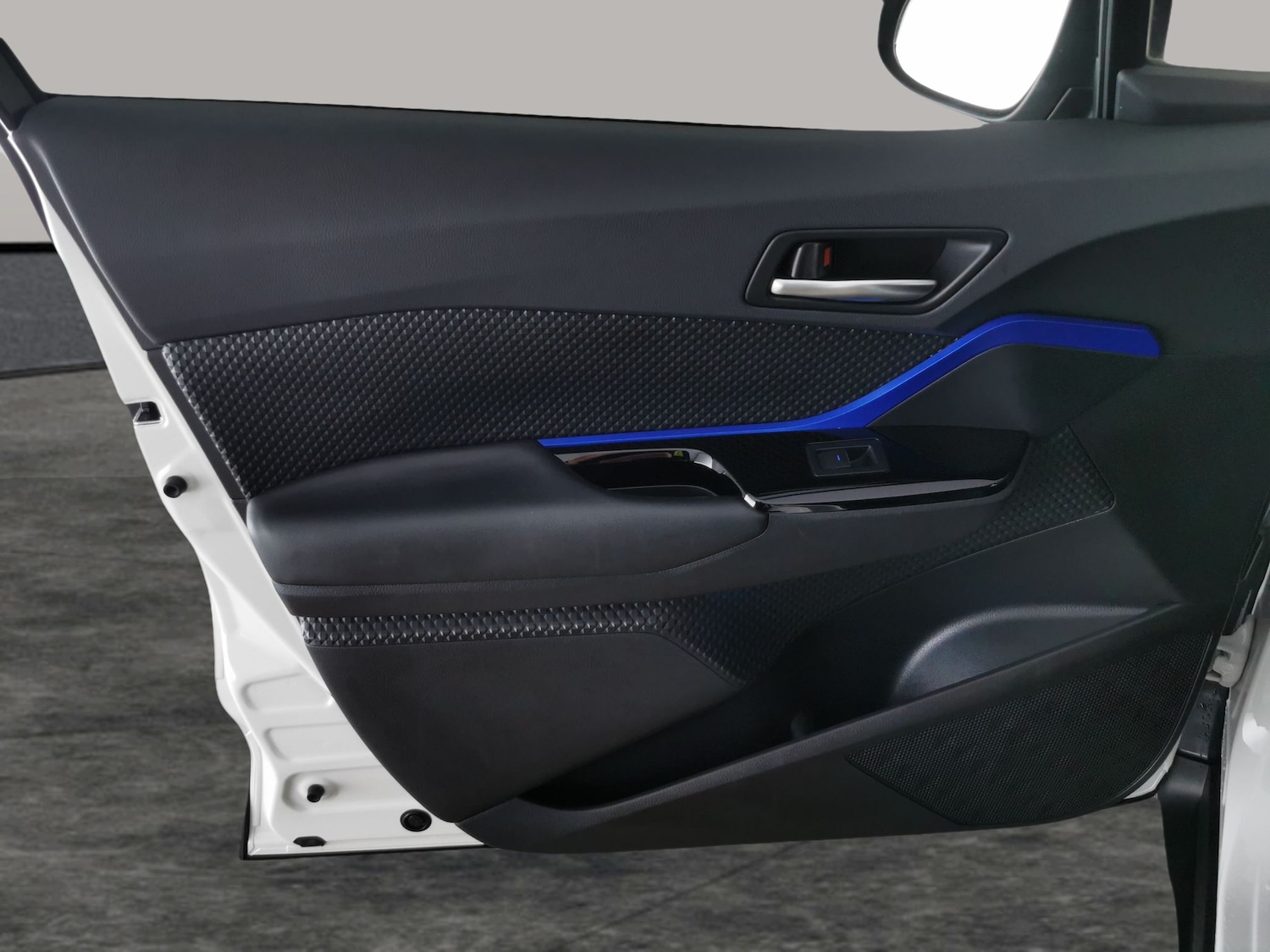 Used Toyota C-HR 2020 for sale - 77984716: Photo 27