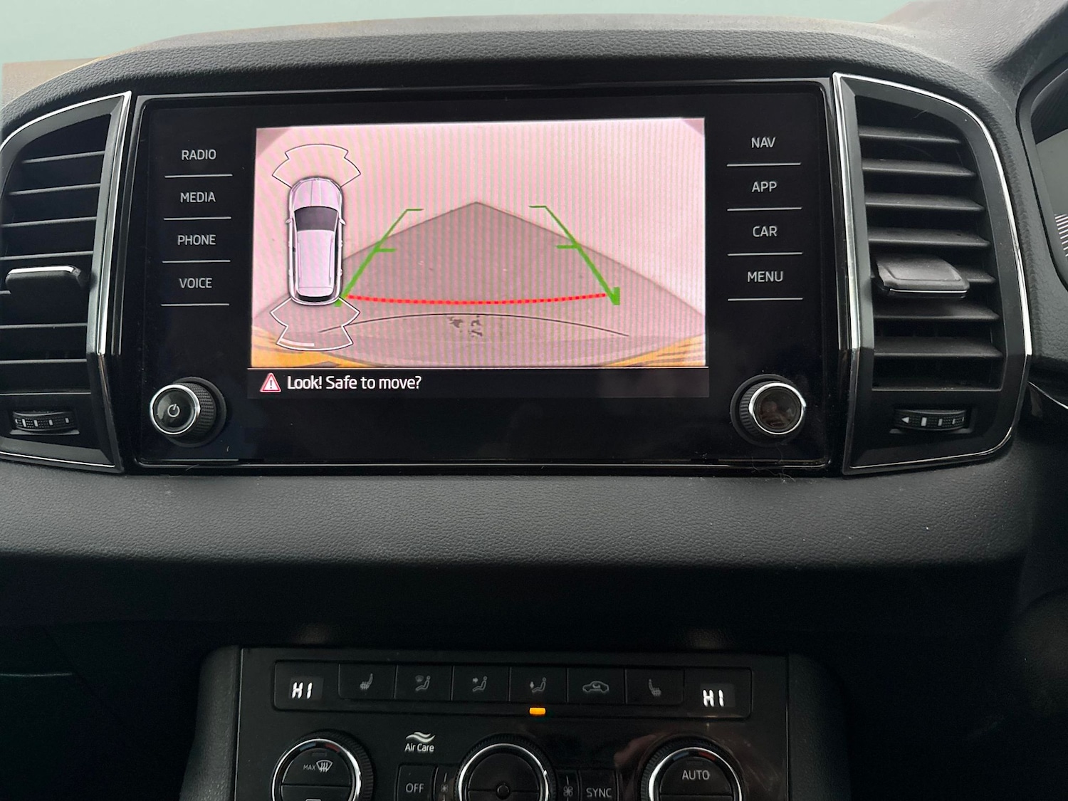 Used Skoda Karoq 2022 for sale - 78129473: Photo 5