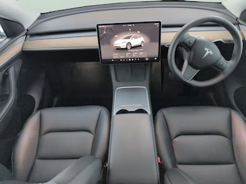 Used Tesla Model Y undefined for sale - 76290708: Photo