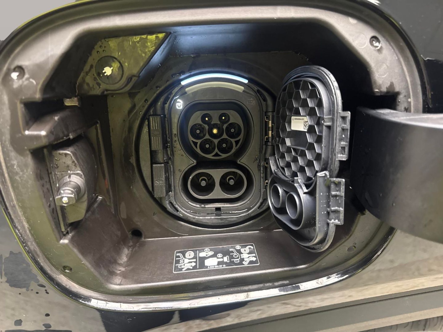 Used Mercedes-Benz EQA 2023 for sale - 77312595: Photo 29