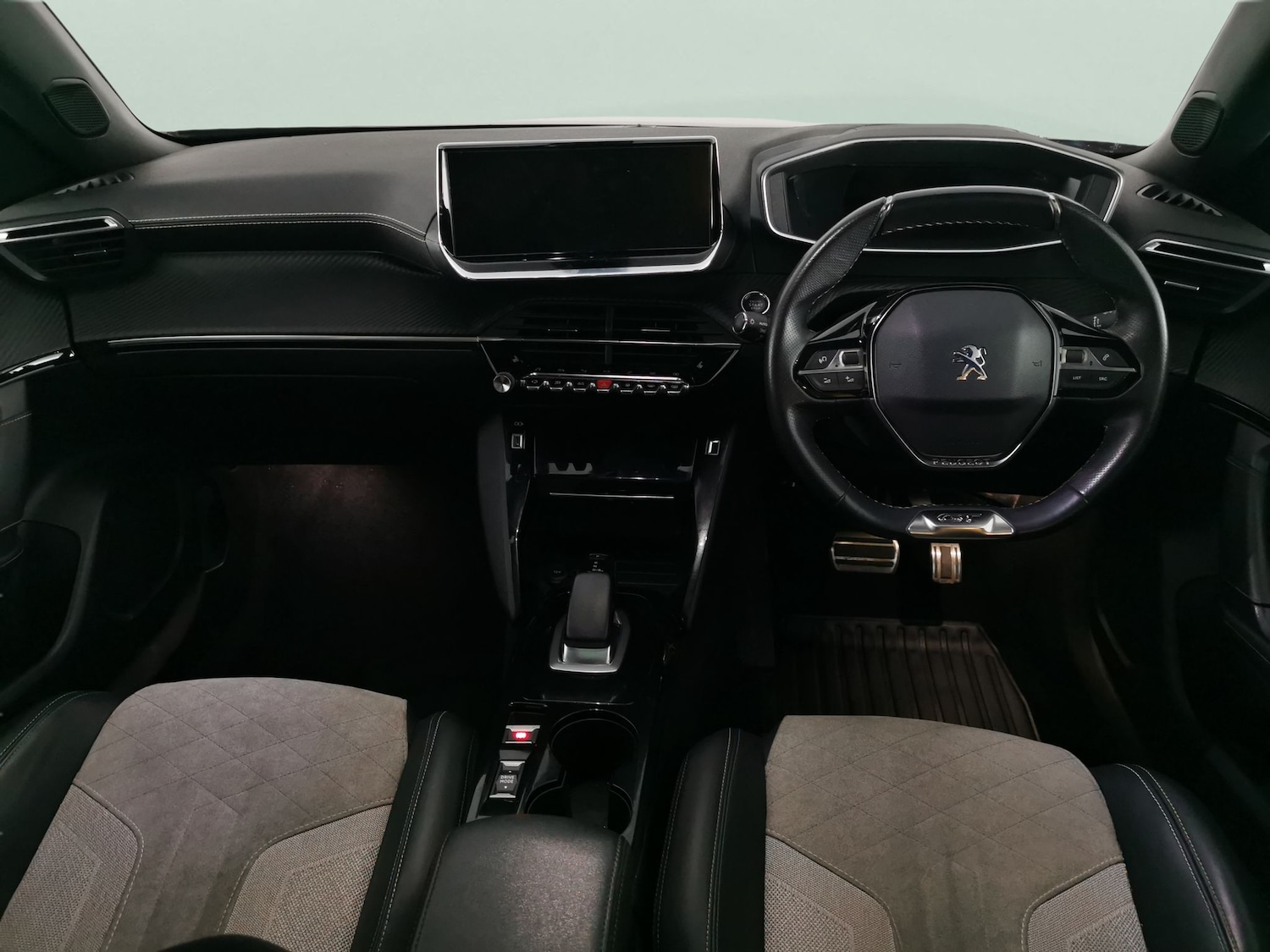 Used Peugeot 2008 2021 for sale - 77846154: Photo 8