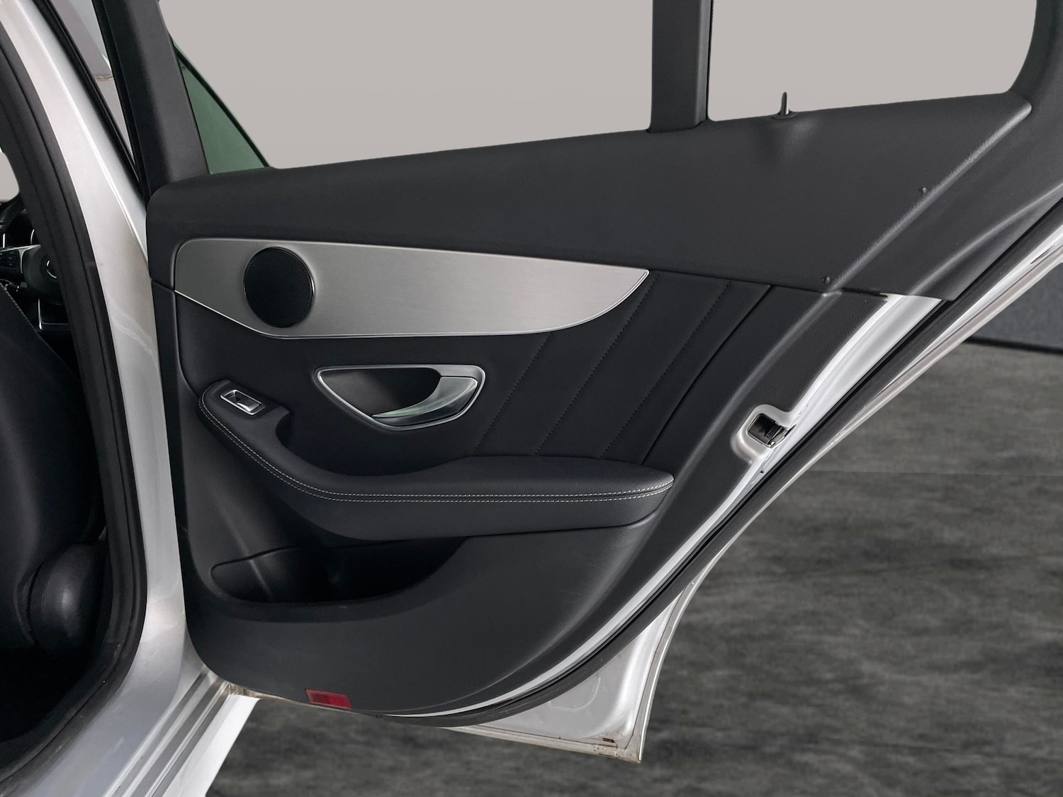 Used Mercedes-Benz C Class 2018 for sale - 76616031: Photo 31