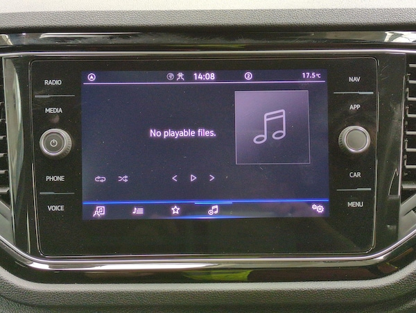 Used Volkswagen T-Roc 2021 for sale - 76243862: Photo 17