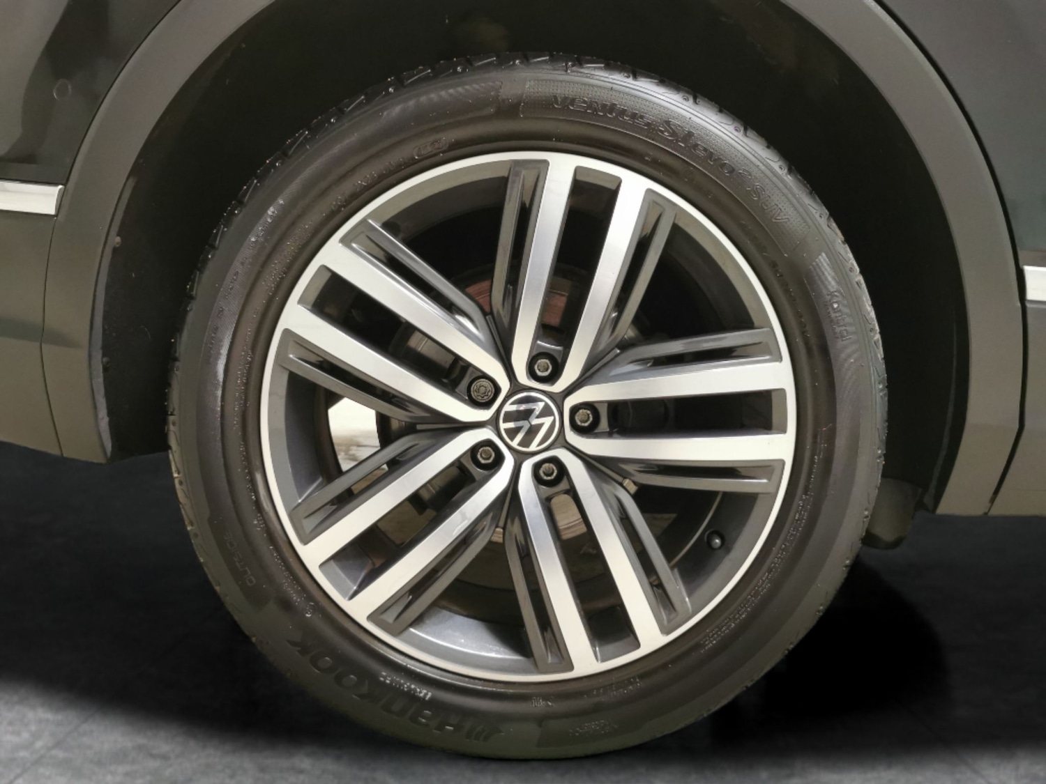 Used Volkswagen Tiguan 2020 for sale - 78094231: Photo 24