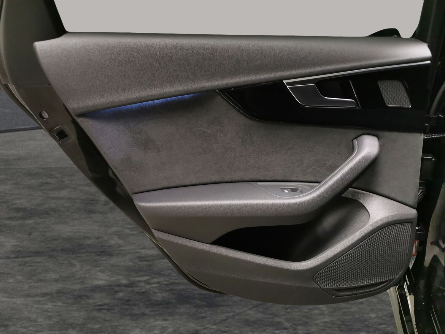 Used Audi A4 Avant for sale - 77364886: Photo 29