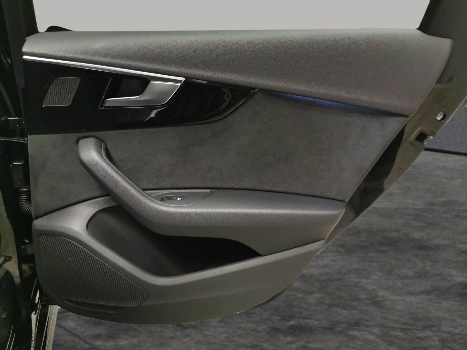 Used Audi A4 Avant for sale - 77364886: Photo 30