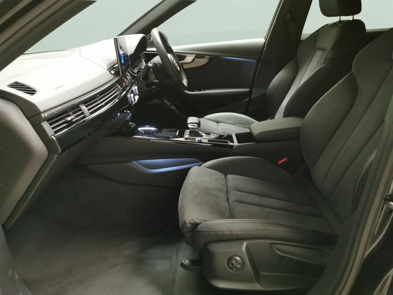 Used Audi A4 Avant for sale - 77364886: Photo 4