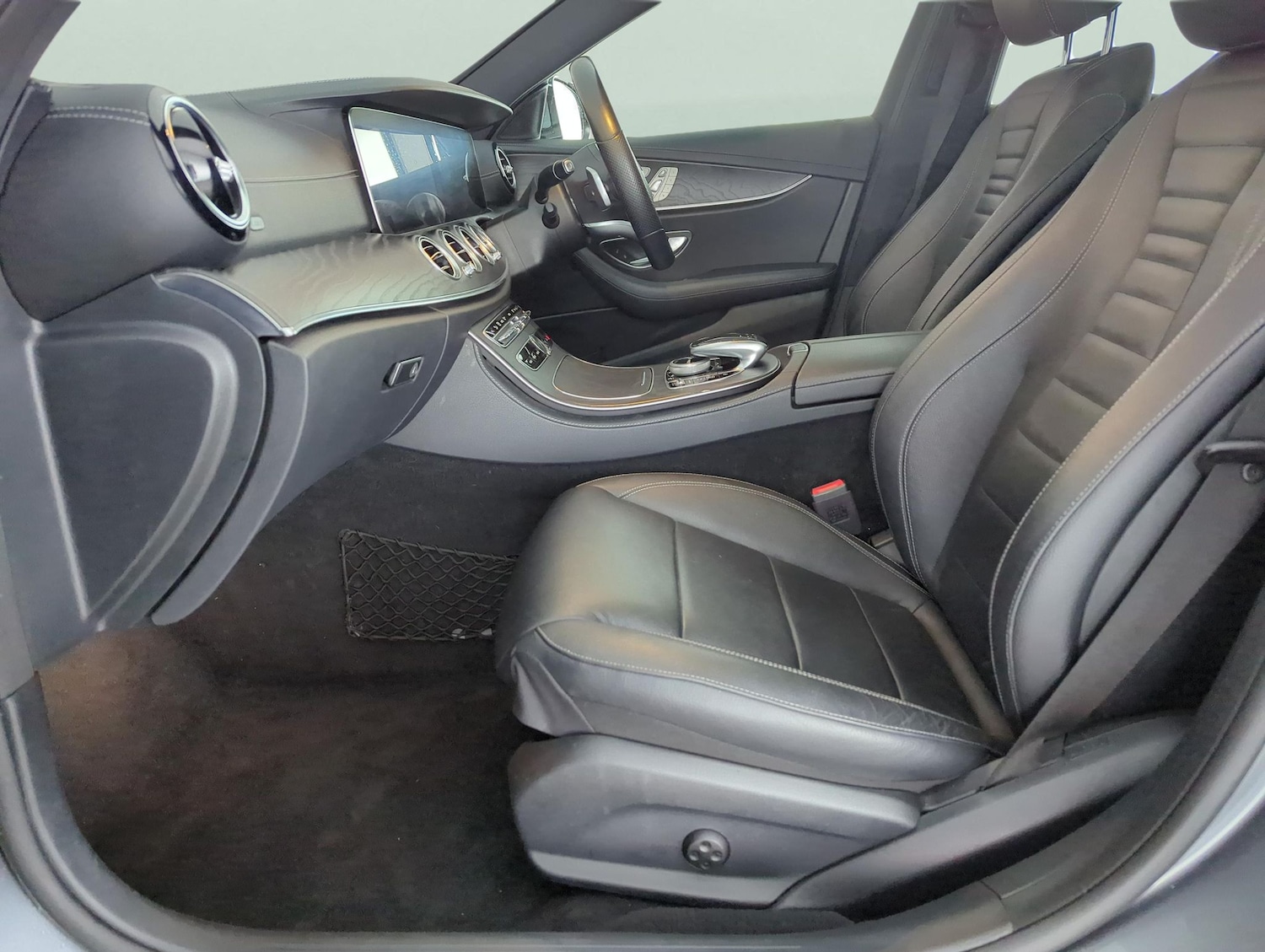 Used Mercedes-Benz E Class 2019 for sale - 77360893: Photo 4