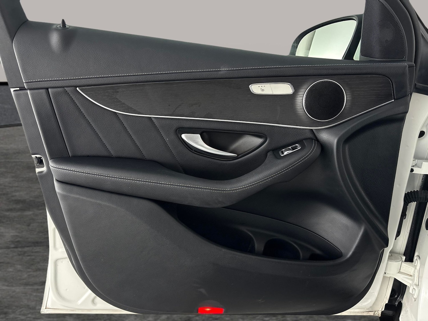 Used Mercedes-Benz GLC 2020 for sale - 77460908: Photo 29