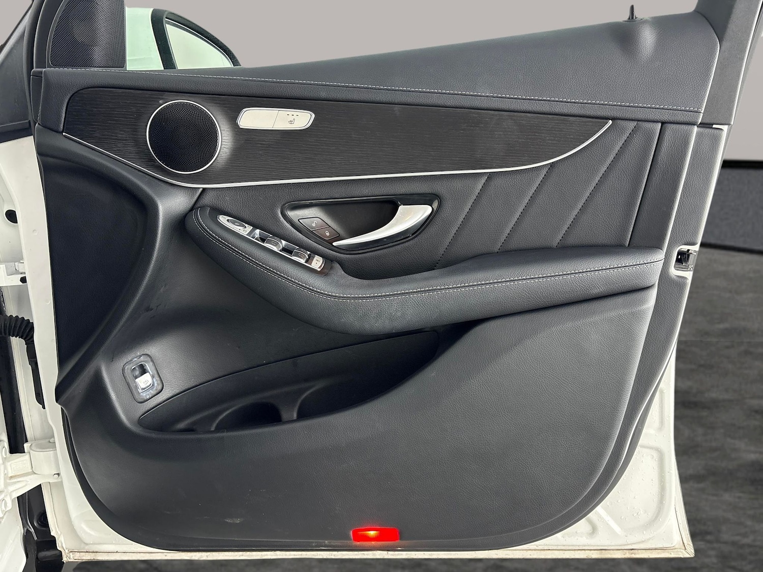 Used Mercedes-Benz GLC 2020 for sale - 77460908: Photo 30