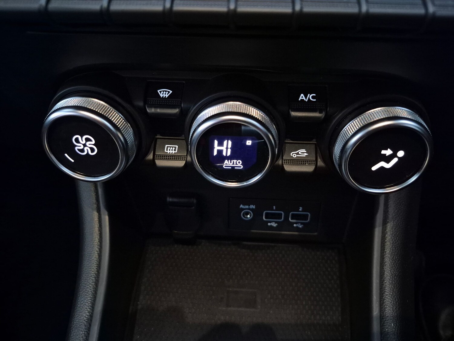 Used Renault Captur 2020 for sale - 77819358: Photo 18