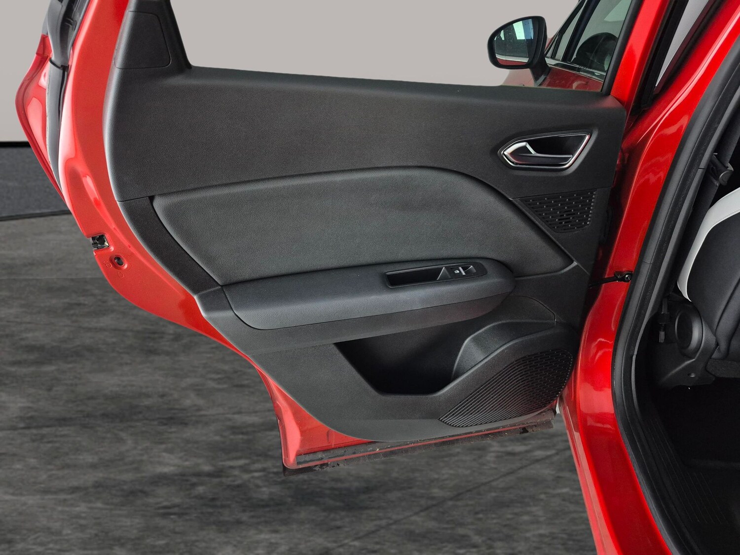 Used Renault Captur 2020 for sale - 77819358: Photo 29