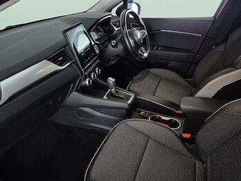 Used Renault Captur 2020 for sale - 77819358: Photo