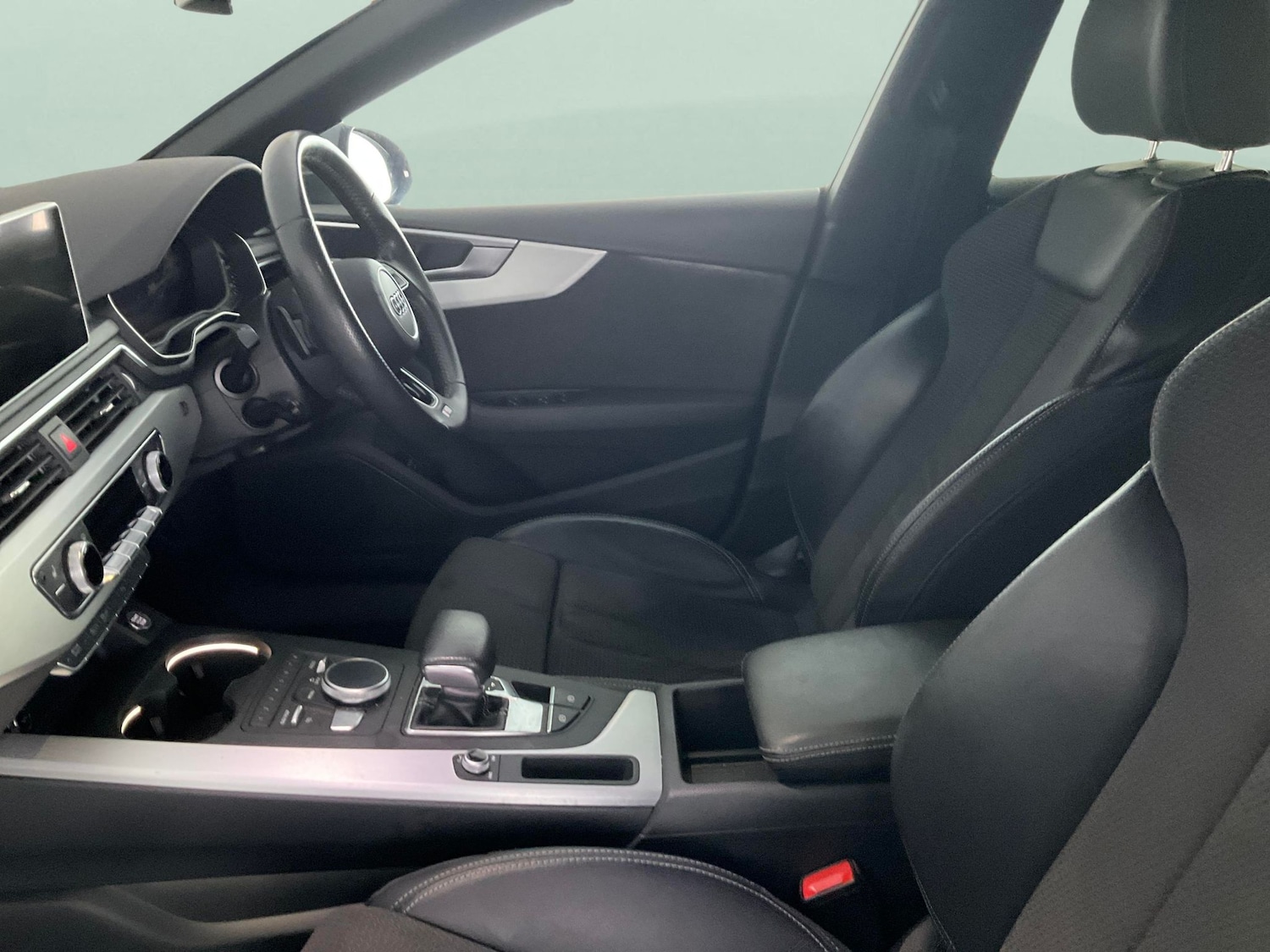 Used Audi A5 2018 for sale - 76344764: Photo 4