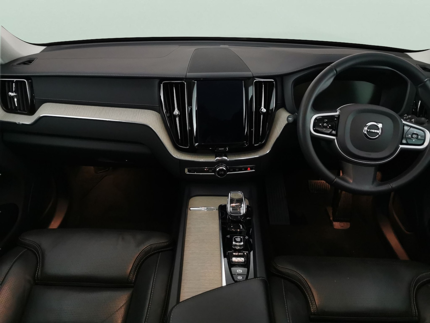 Used Volvo XC60 2020 for sale - 77558244: Photo 7