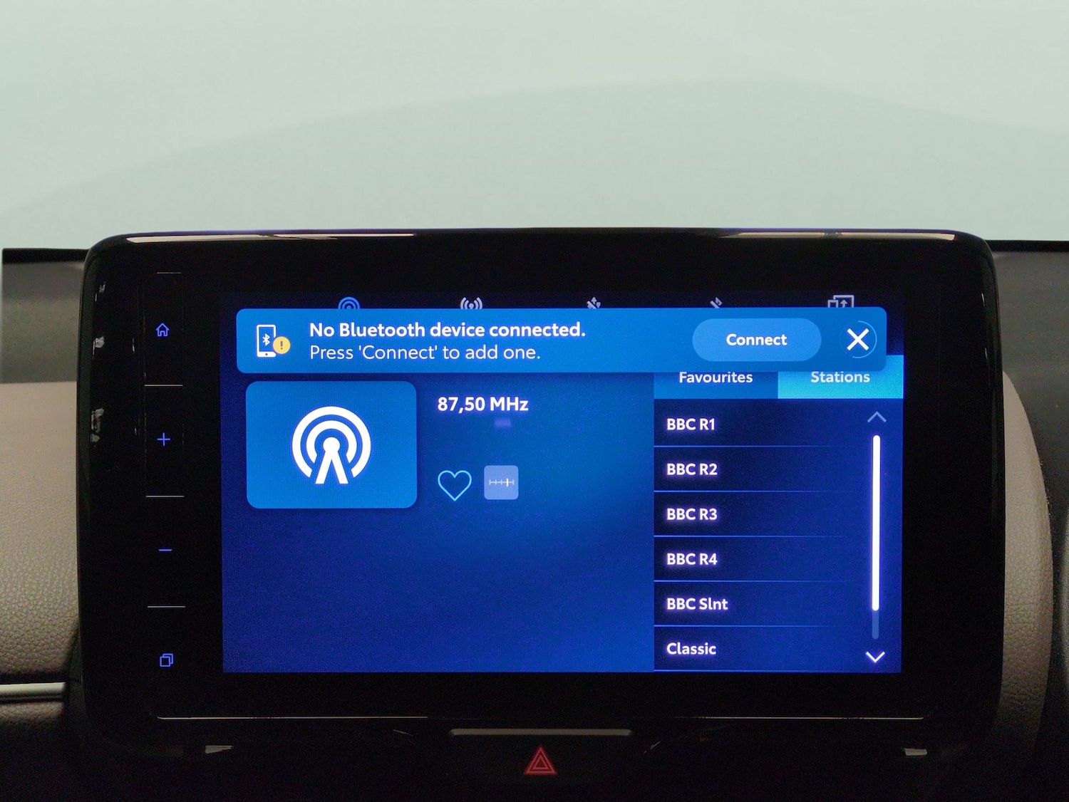 Used Toyota Yaris Cross 2022 for sale - 77702983: Photo 15