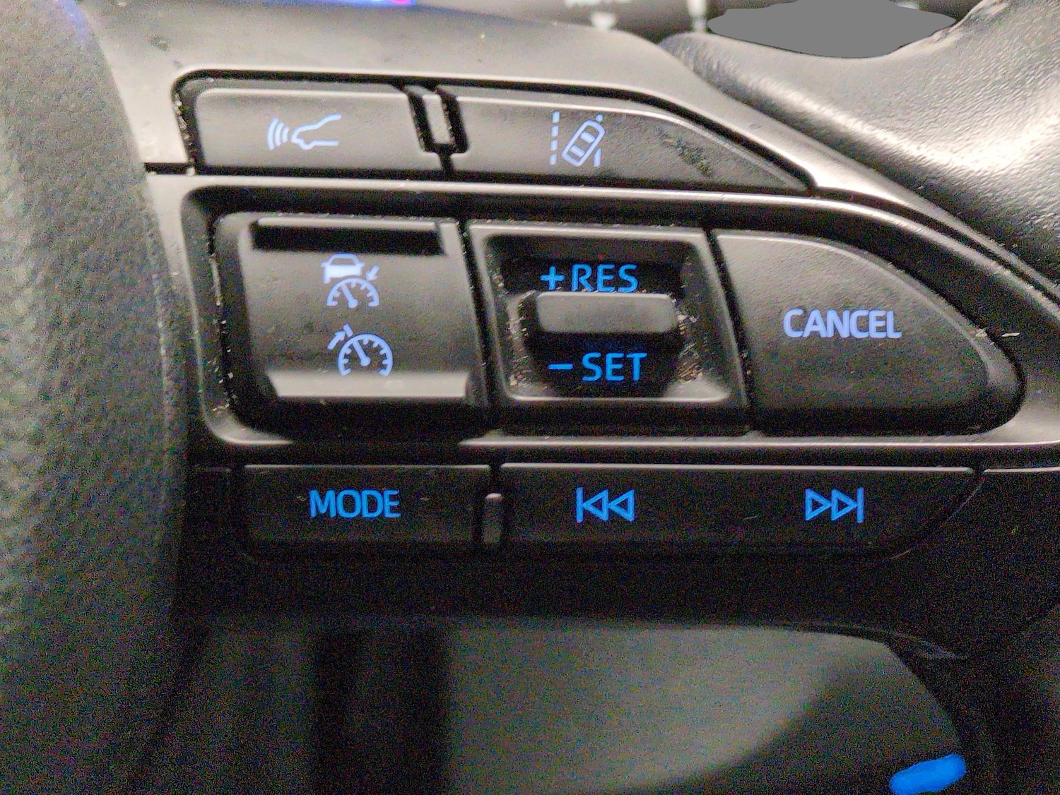 Used Toyota Yaris Cross 2022 for sale - 77702983: Photo 20