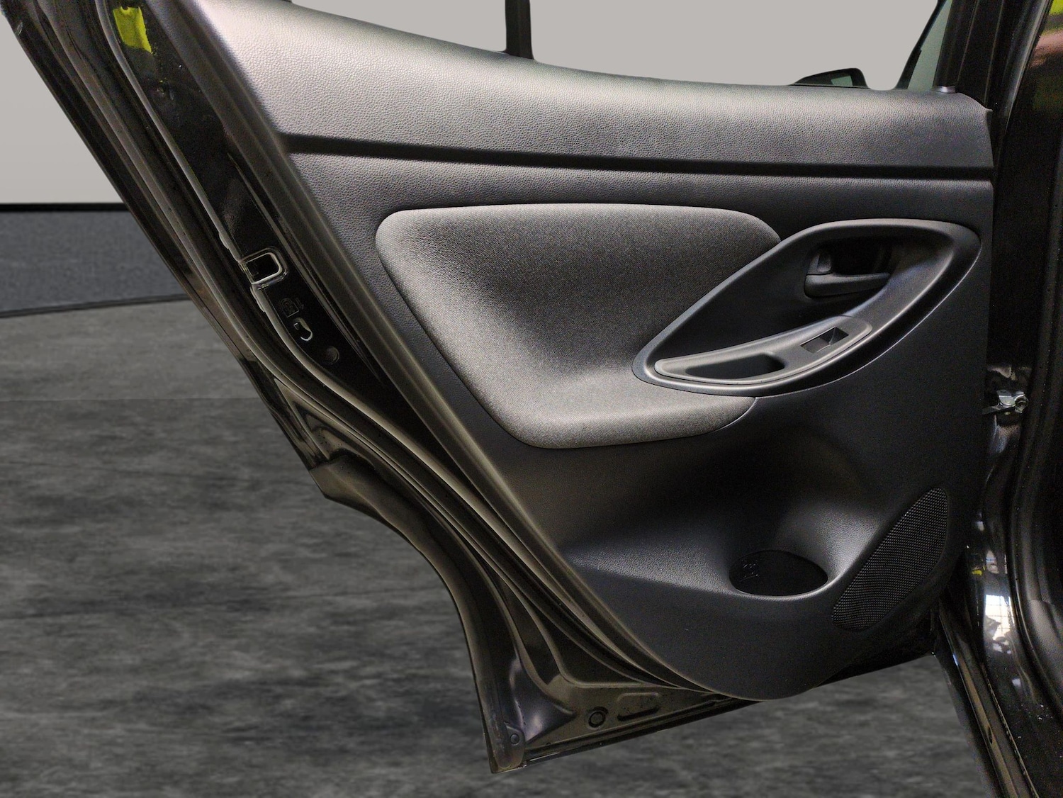 Used Toyota Yaris Cross 2022 for sale - 77702983: Photo 27