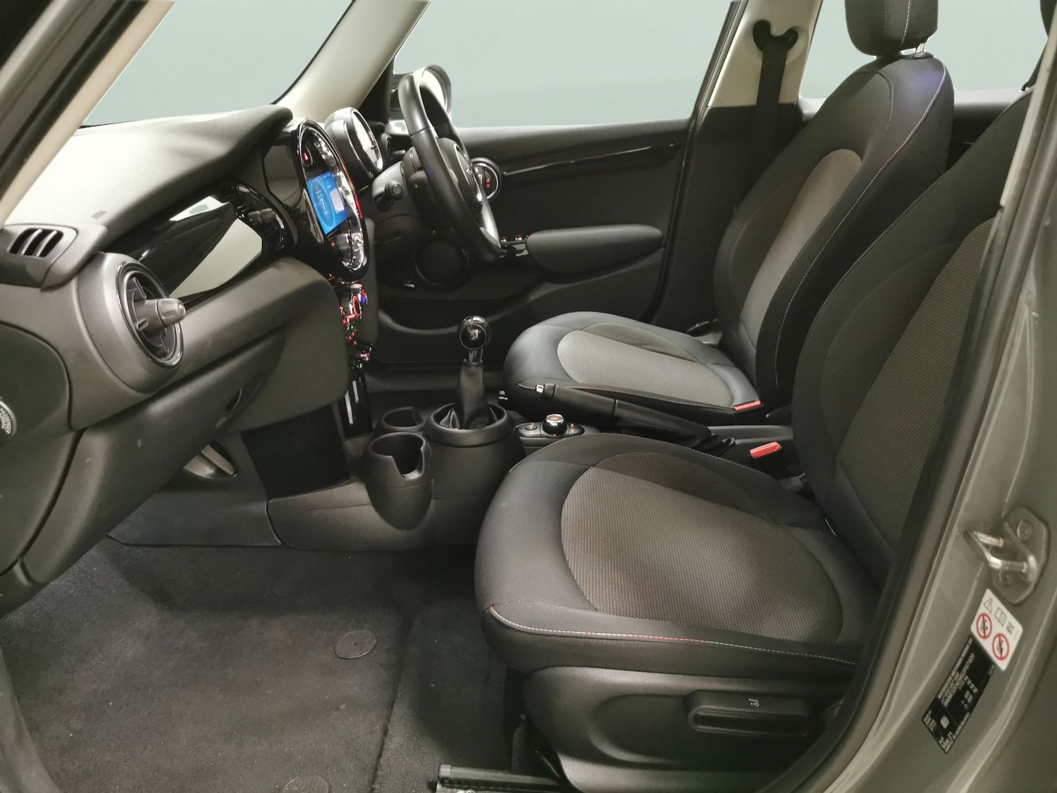 Used MINI Hatch 2021 for sale - 77800005: Photo 4