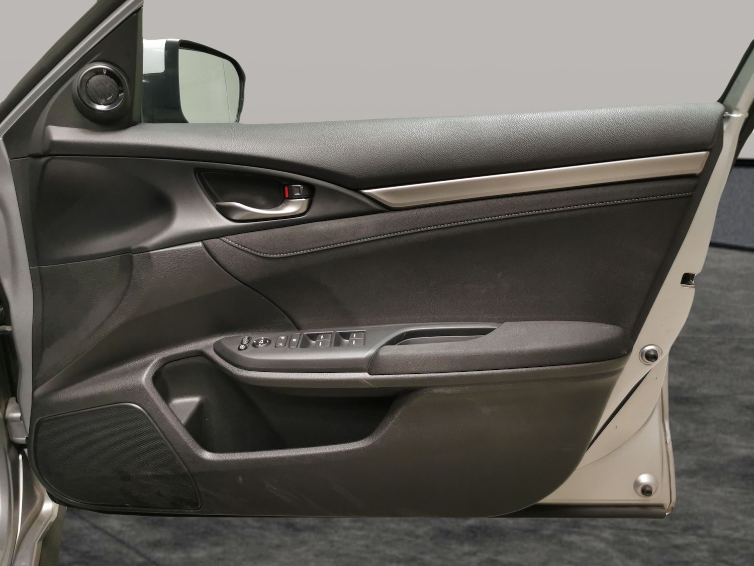 Used Honda Civic 2018 for sale - 77797283: Photo 28