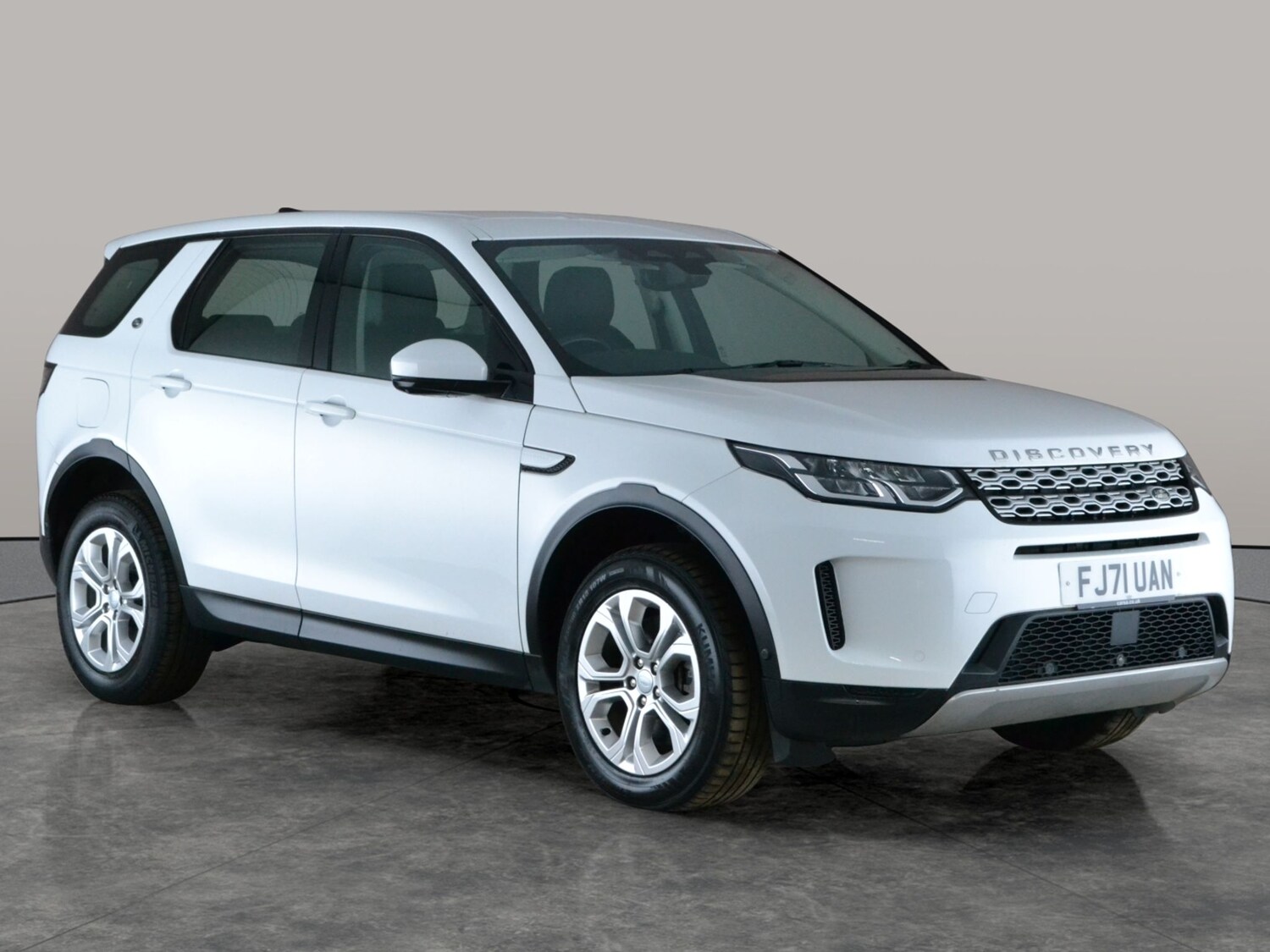Used Land Rover Discovery Sport 2021 for sale - 78149318: Photo 9