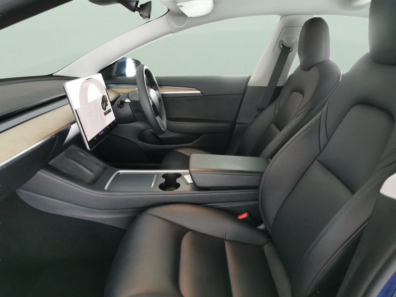 Used Tesla Model 3 2021 for sale - 76980520: Photo 4