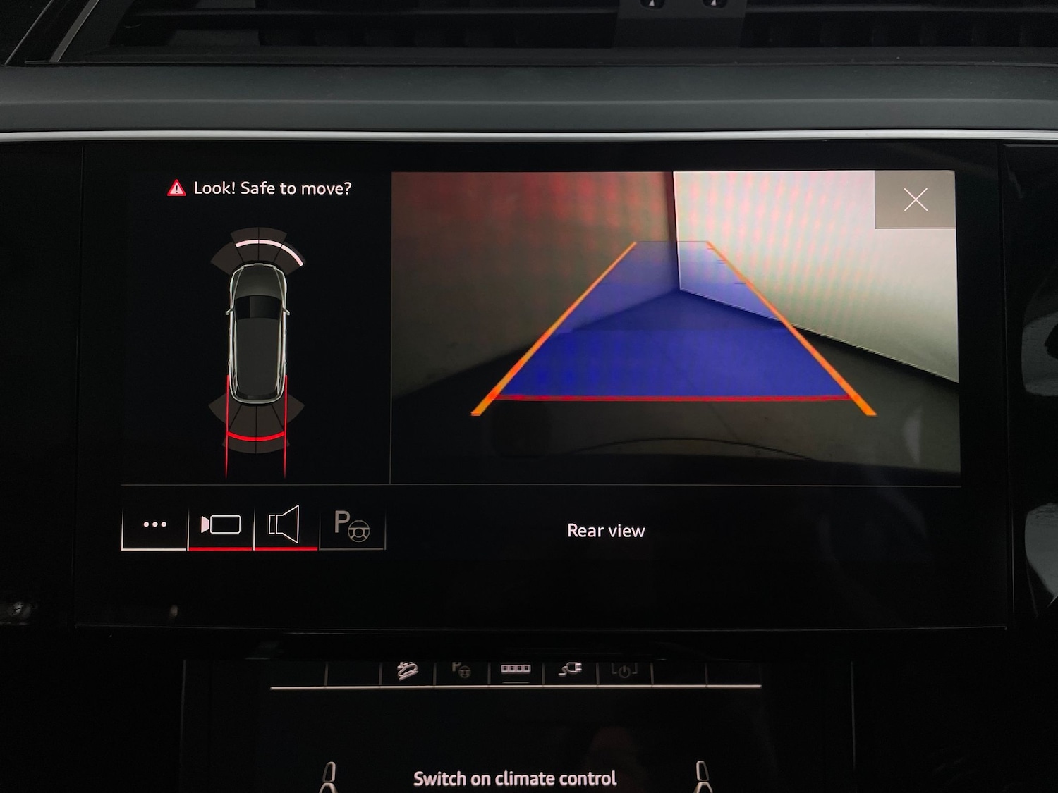 Used Audi e-tron 2021 for sale - 76948827: Photo 6