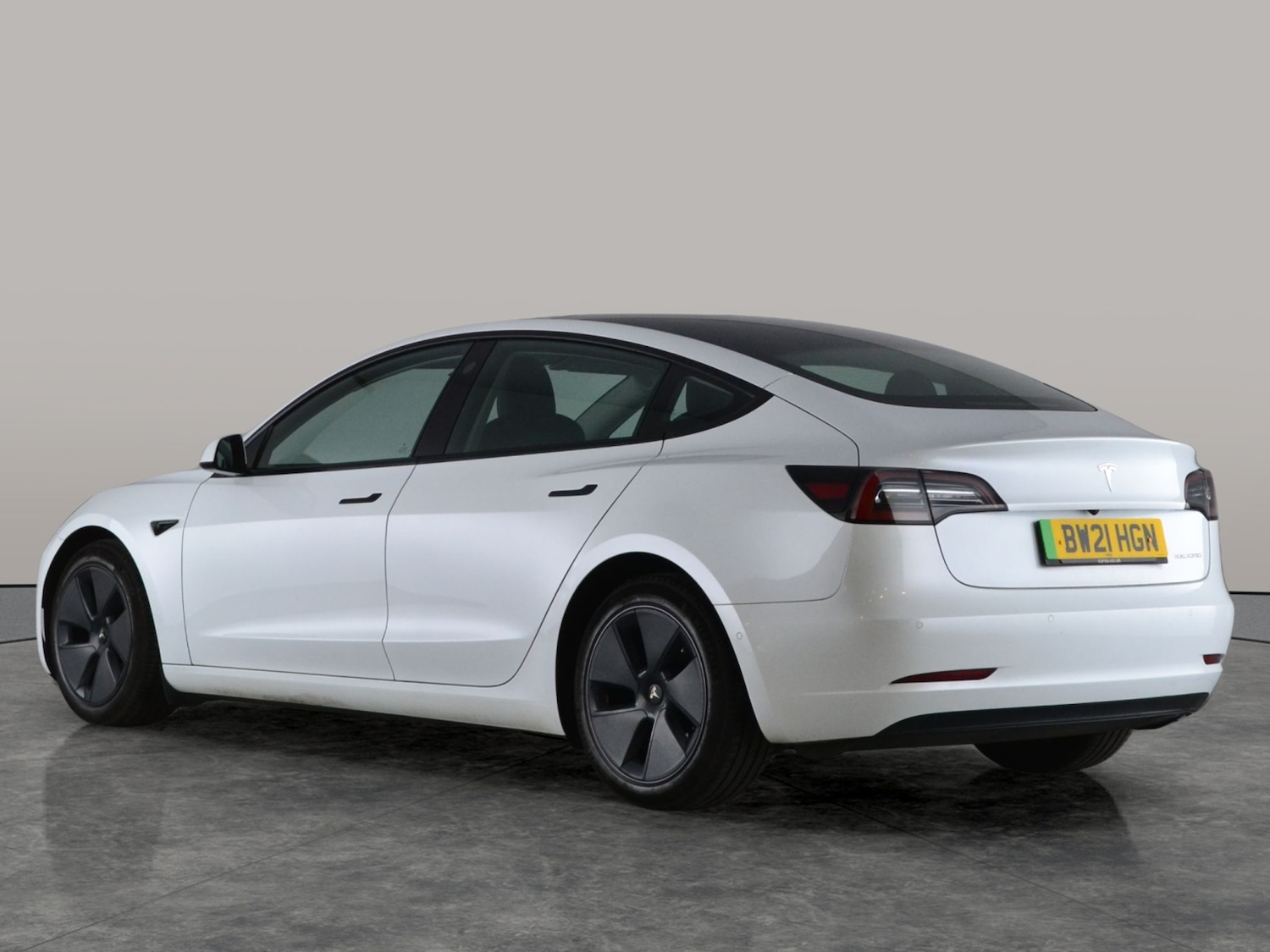 Used Tesla Model 3 2021 for sale - 76960558: Photo 10