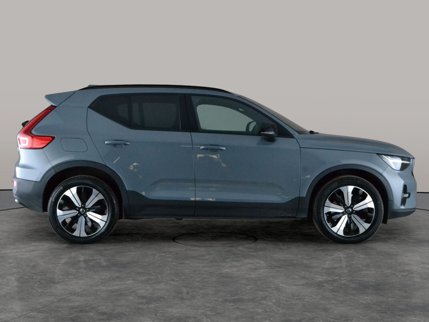 Used Volvo XC40 2022 for sale - 77833689: Photo 11