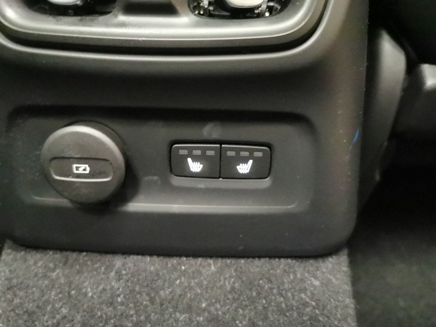 Used Volvo XC40 2022 for sale - 77833689: Photo 17