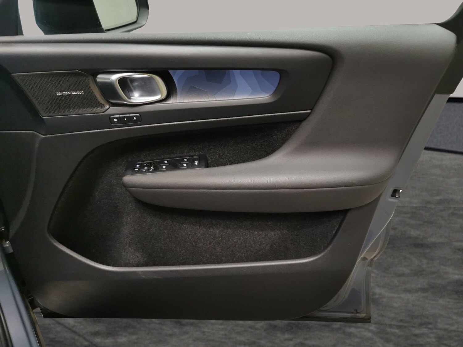 Used Volvo XC40 2022 for sale - 77833689: Photo 38